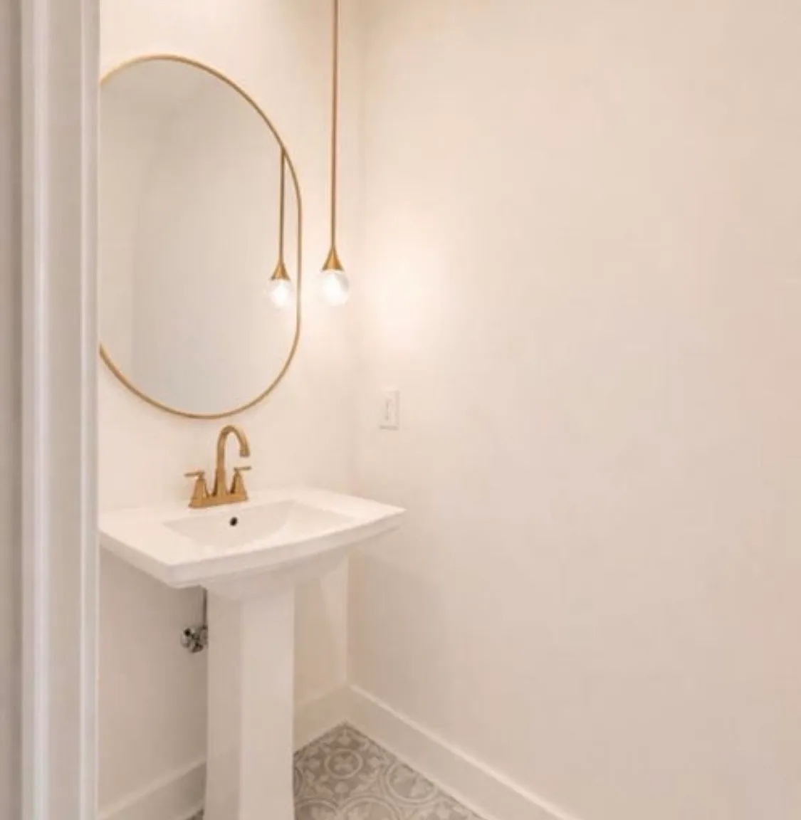 2 bed, 2.5 bath, 1150 sqft, $1,700 — Photo 2