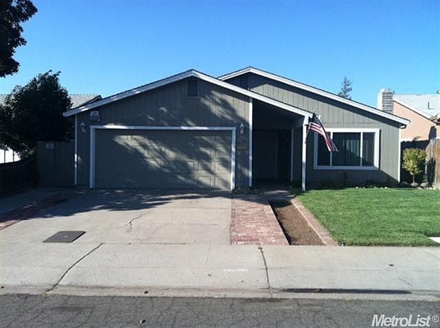 1st image of 2241 Newbury Cir