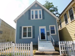 813 15th St, Moline, IL 61265