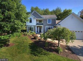 7047 Navajo Trl, Solon, OH 44139