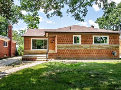 23461 Avon Rd, Oak Park, MI, 48237