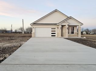 12611 Toro Dr, Atascosa, TX 78002