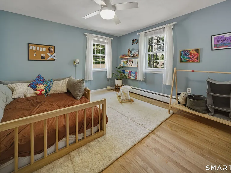 32 Fox Den Rd — Photo 19