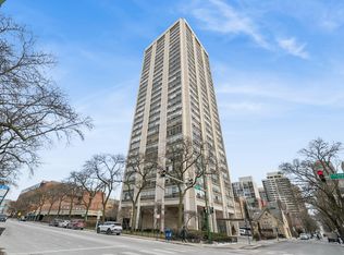 70 W Burton Pl APT 2001F, Chicago, IL 60610
