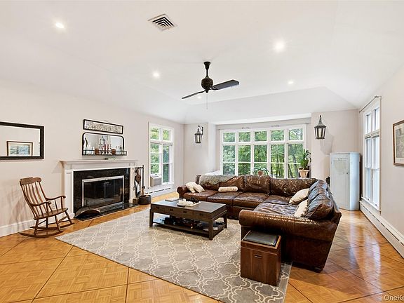 4th image of 25 Forrest Drive
