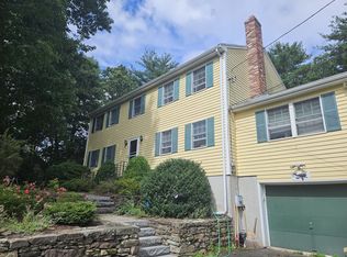 10 Bourne Rd, Foxboro, MA 02035