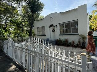 53 NE 43rd St, Miami, FL 33137