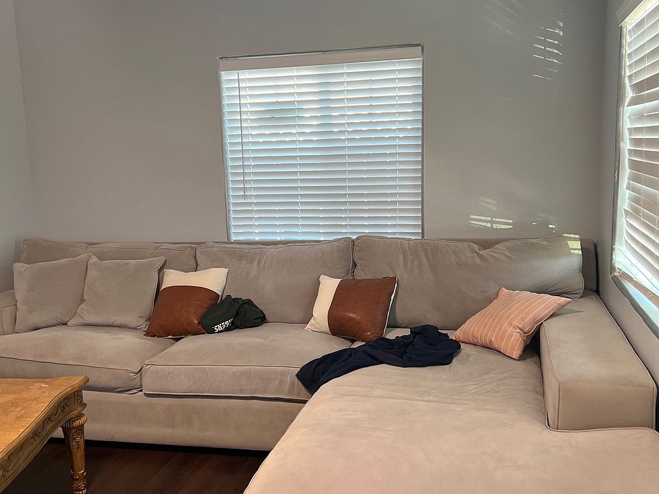 1st image of 3670 Menlo Ave