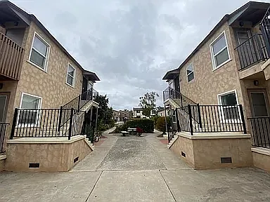 2 bed, 780 sqft, $2,750 — Photo 2