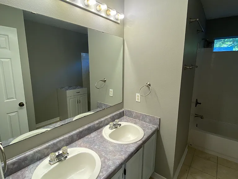 9184 Arand Dr — Photo 40