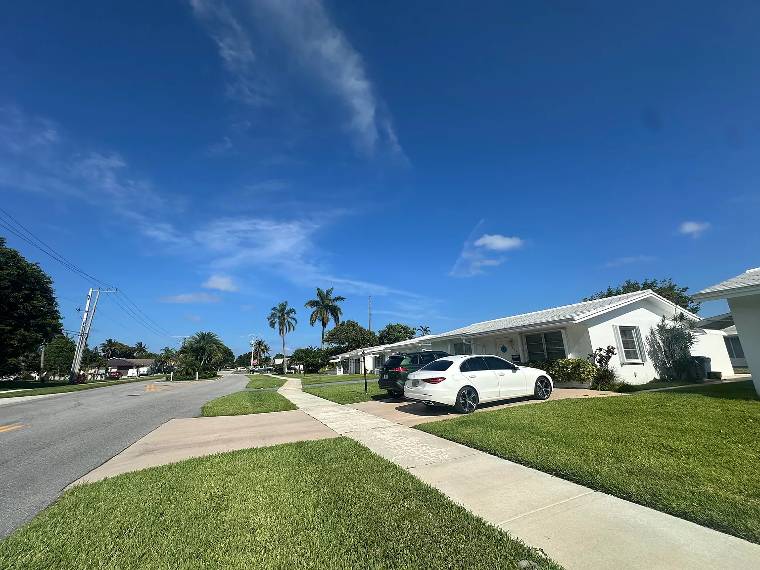 2 bed, 1.0 bath, 1012 sqft, $2,100 — Photo 2