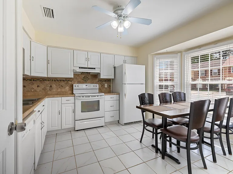 5632 Campus Dr — Photo 5