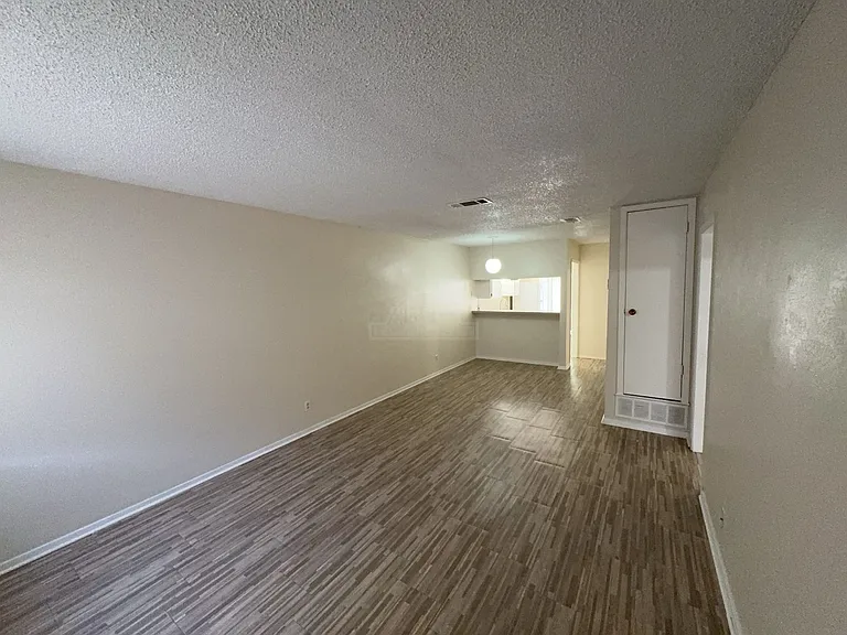 1209 Wales Dr, Killeen — Photo 3