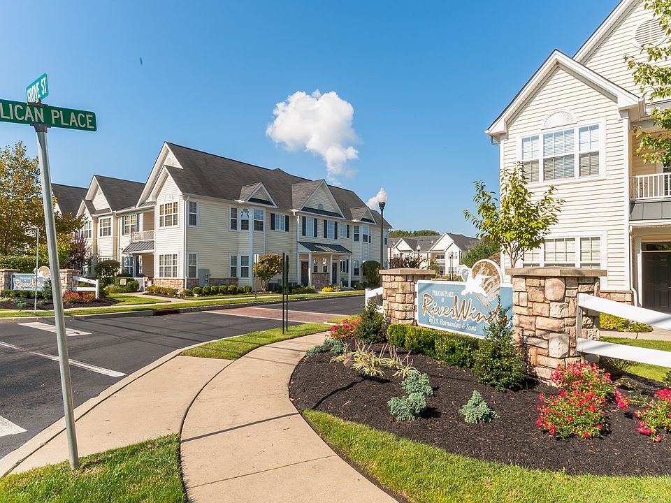1st image of 62 Pelican Pl #62