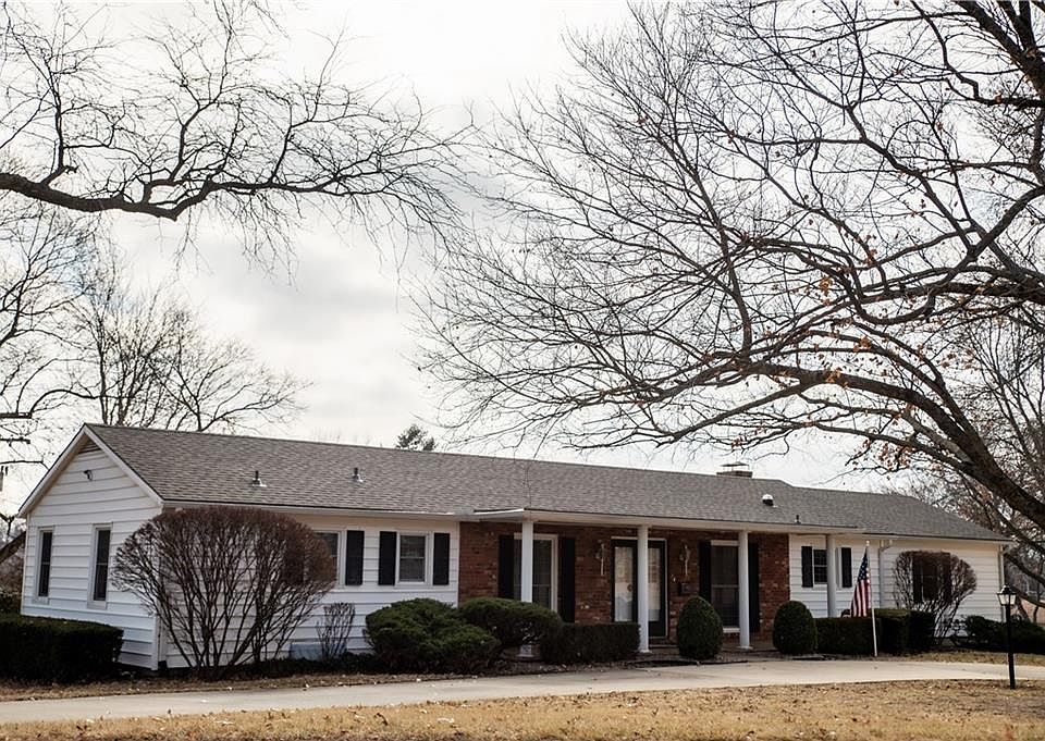 1718 Country Ln, Atchison, KS 66002 Zillow