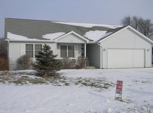 407 E Kennedy St, Maroa, IL 61756
