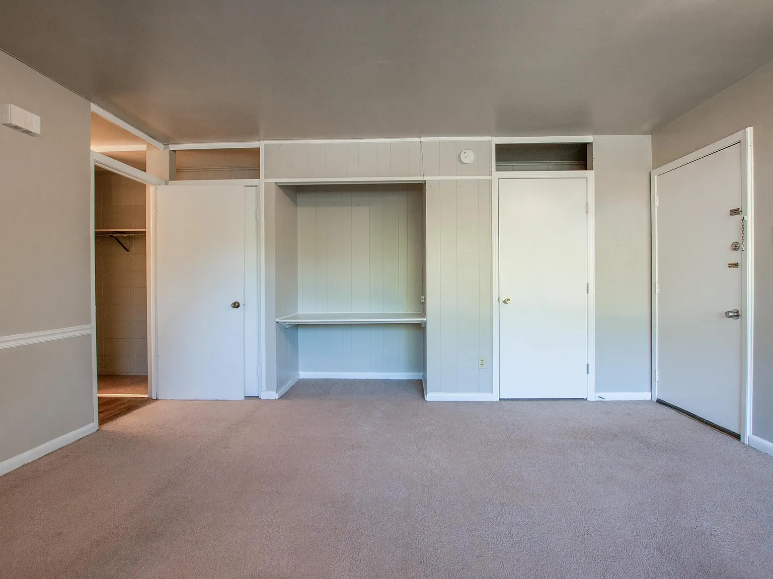 Studio, 1.0 bath, 550 sqft, $625 — Photo 4