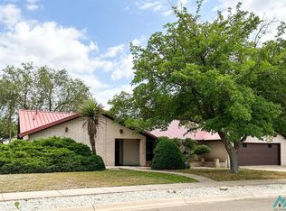 701 Cobean Dr, Roswell, NM 88201