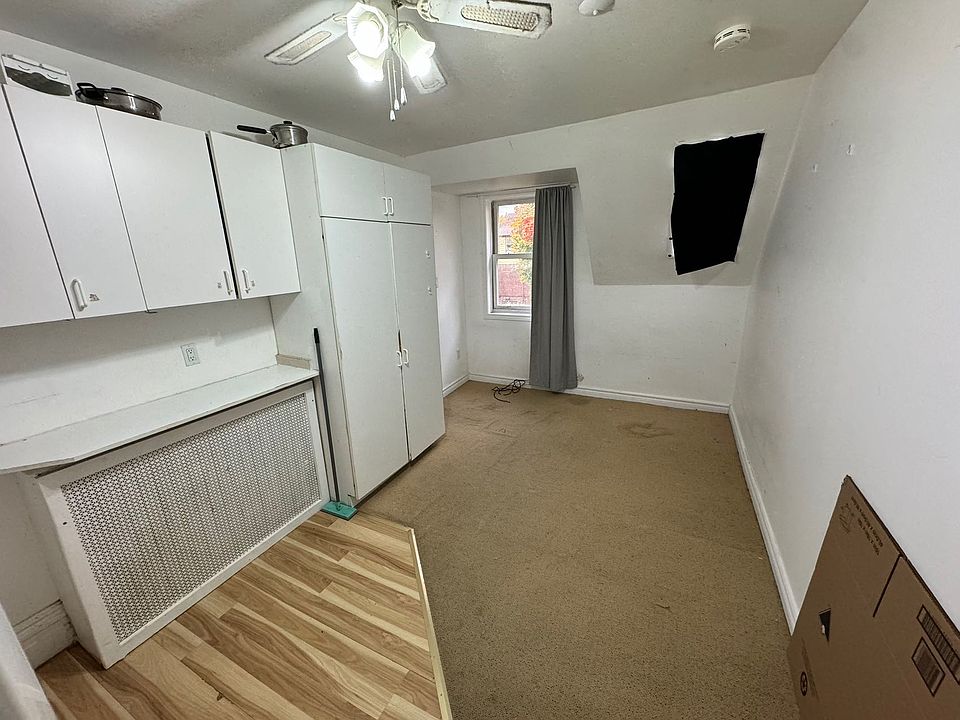 2nd image of 536 Huron St #L
