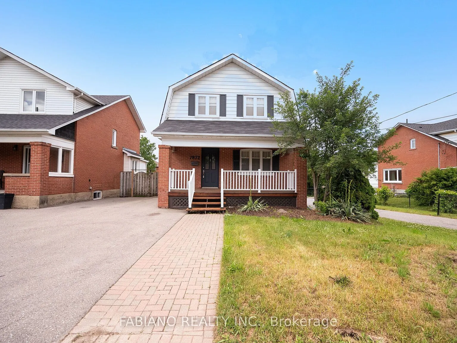 3 bed, $2,950 — Photo 1