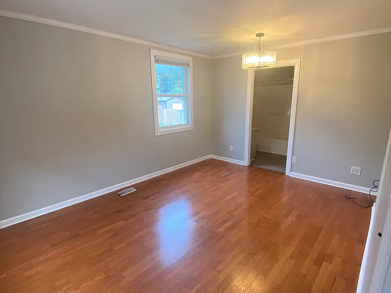 309 W Hite St — Photo 12