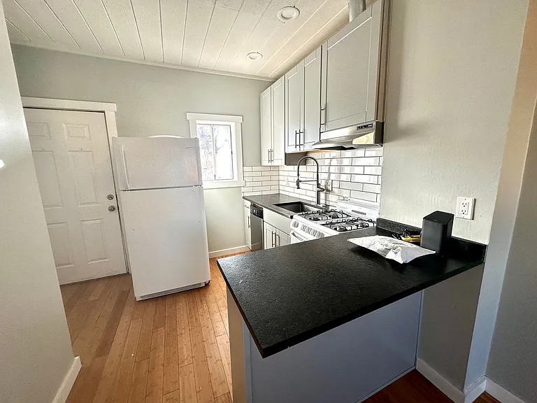 3814 Kalamath St — Photo 11