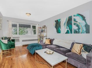 808 E 227th St, Bronx, NY 10466