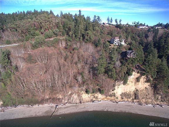 3rd image of 1017 Palouse Dr