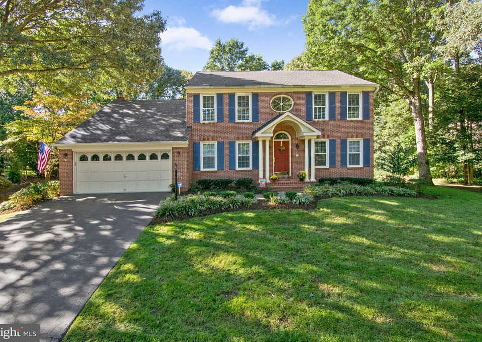 1st image of 1115 Spy Glass Dr