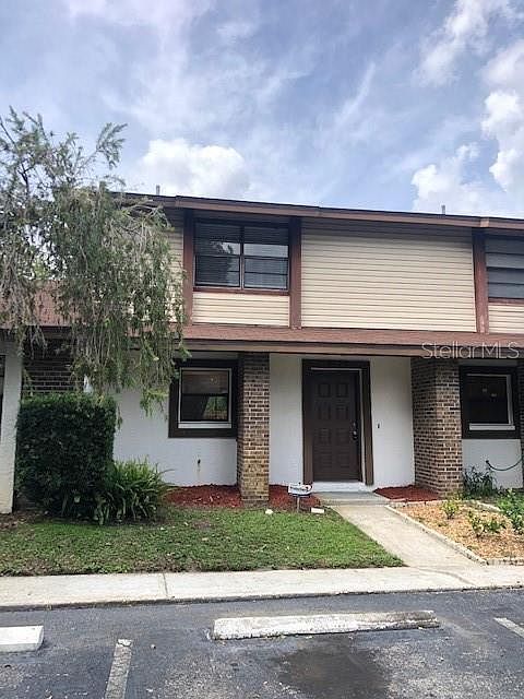 1st image of 2122 Oak Chace Ct