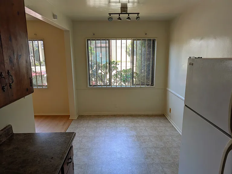10524 Palms Blvd — Photo 6