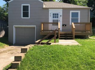 6767 Emmet St, Omaha, NE 68104