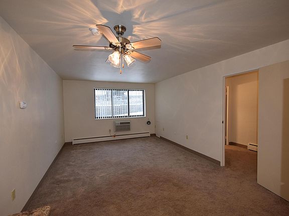 Bedroom / Living Room