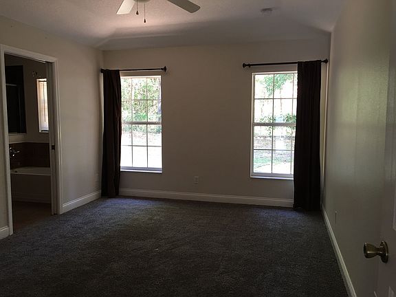 5th image of 11881 SE 195th Ln