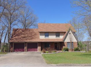 801 Beetree Dr, Cassville, MO 65625
