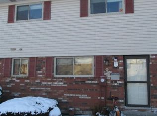 333 W Dahlgren Dr, Crown Pt, IN 46307