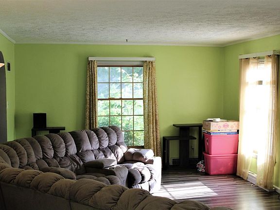 2nd image of 336 Paw Paw Ave