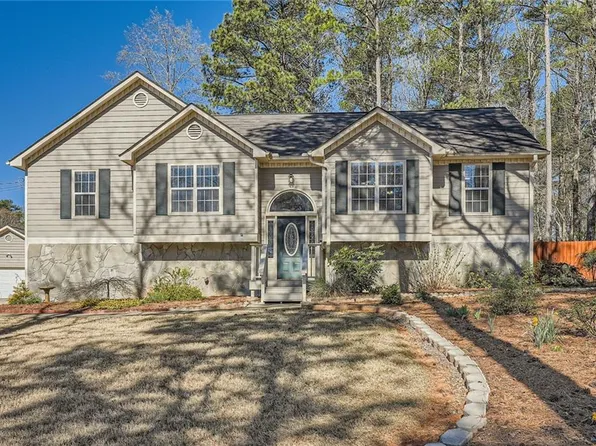 13 Cliff Ct, Villa Rica, GA 30180