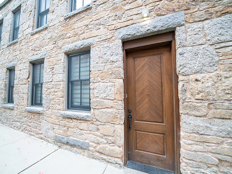 Longwood Row — Photo 18