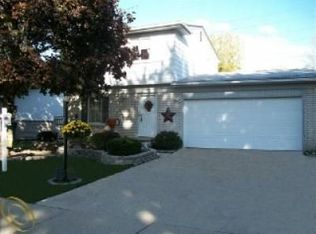 1511 S Sutton St, Westland, MI 48186