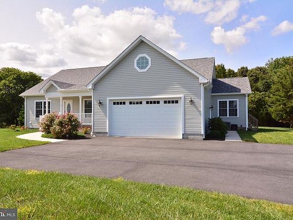 2nd image of 3 Dove Knoll Dr