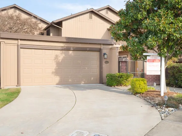 8960 Bluff Ln, Fair Oaks, CA 95628
