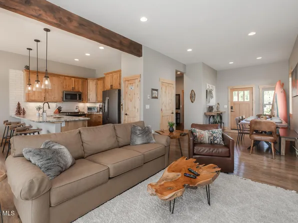 176 Mountain Willow Drive, Fraser, CO 80442