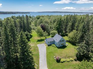 975 Sunshine Rd, Deer Isle, ME 04627