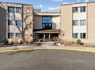 11160 Anderson Lakes Pkwy APT 202, Eden Prairie, MN 55344