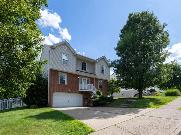 1421 Sandstone Dr, Tarentum, PA 15084