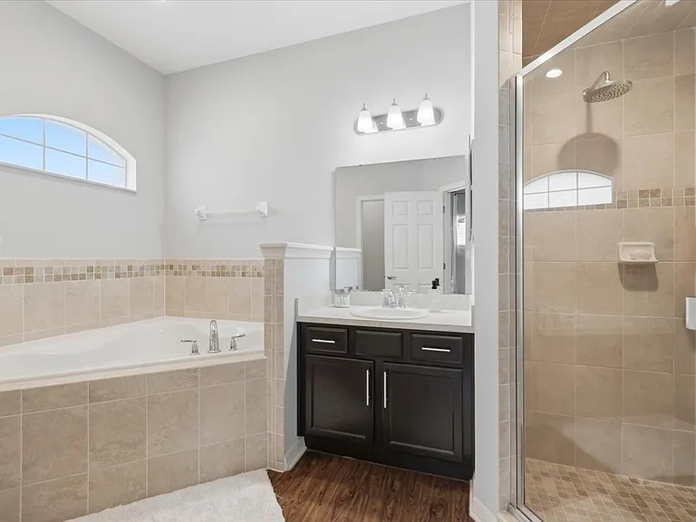 3615 Peregrine Way — Photo 25