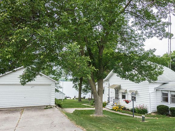 2nd image of N4739 Lake Dr