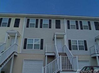 374 Laurel Oak Ln, Thunderbolt, GA 31404