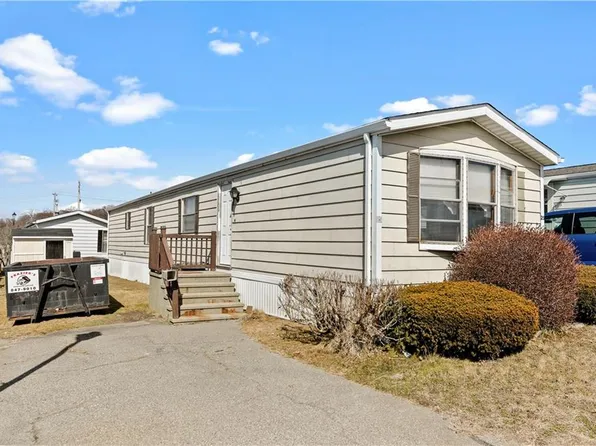 25 Bayview Park, Middletown, RI 02842